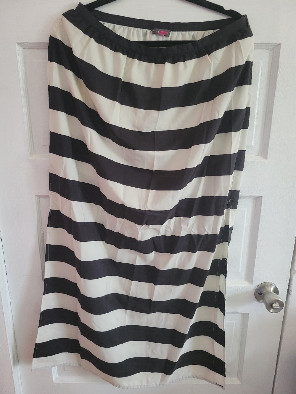 Vince Canuto Black and White Striped Women’s Skirt